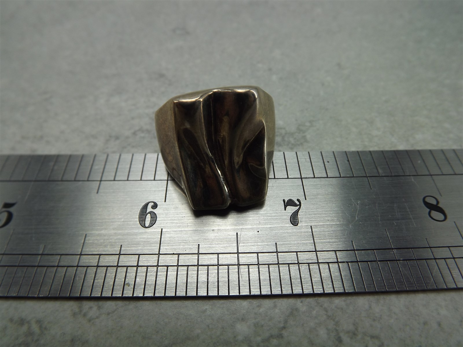 57 1516.jpg Vintage Sterling Silver Unique Design Ring – Solid .925 Heavy Statement Ring Size 8.75, 13.7 Grams
