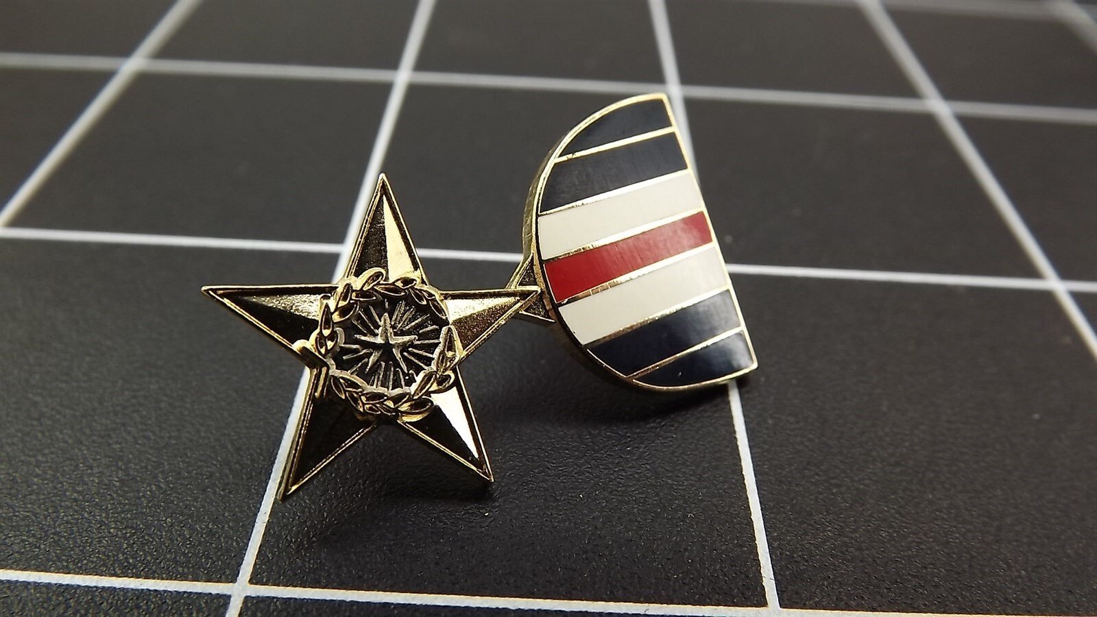 57 1535.jpg WWII Star Medal Ribbon Lapel Pin – World War II Service Ribbon Hat Pin for Veterans & Families