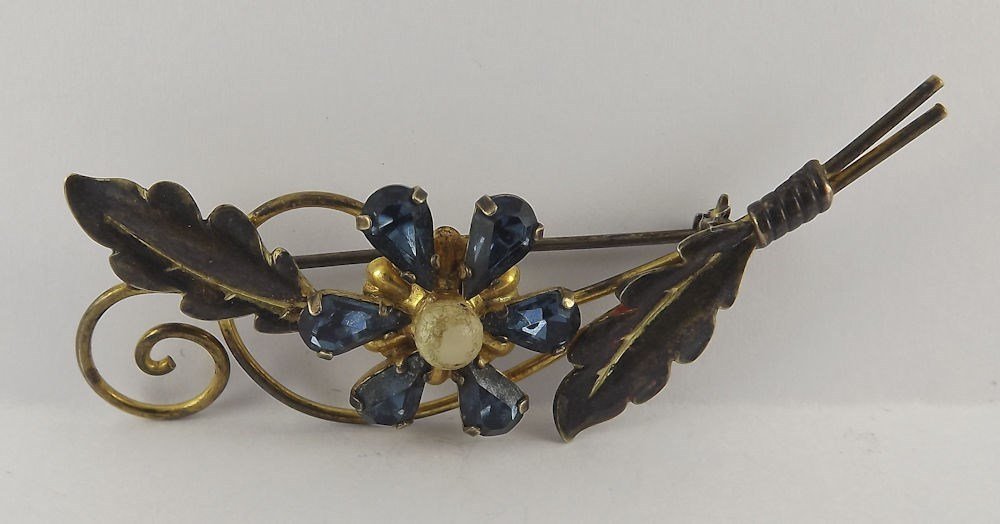 57 158.jpg Antique Large Sterling Silver Flower Brooch – Floral Pin with Blue Stones and White Pearl-Style Center, 6.4 Grams