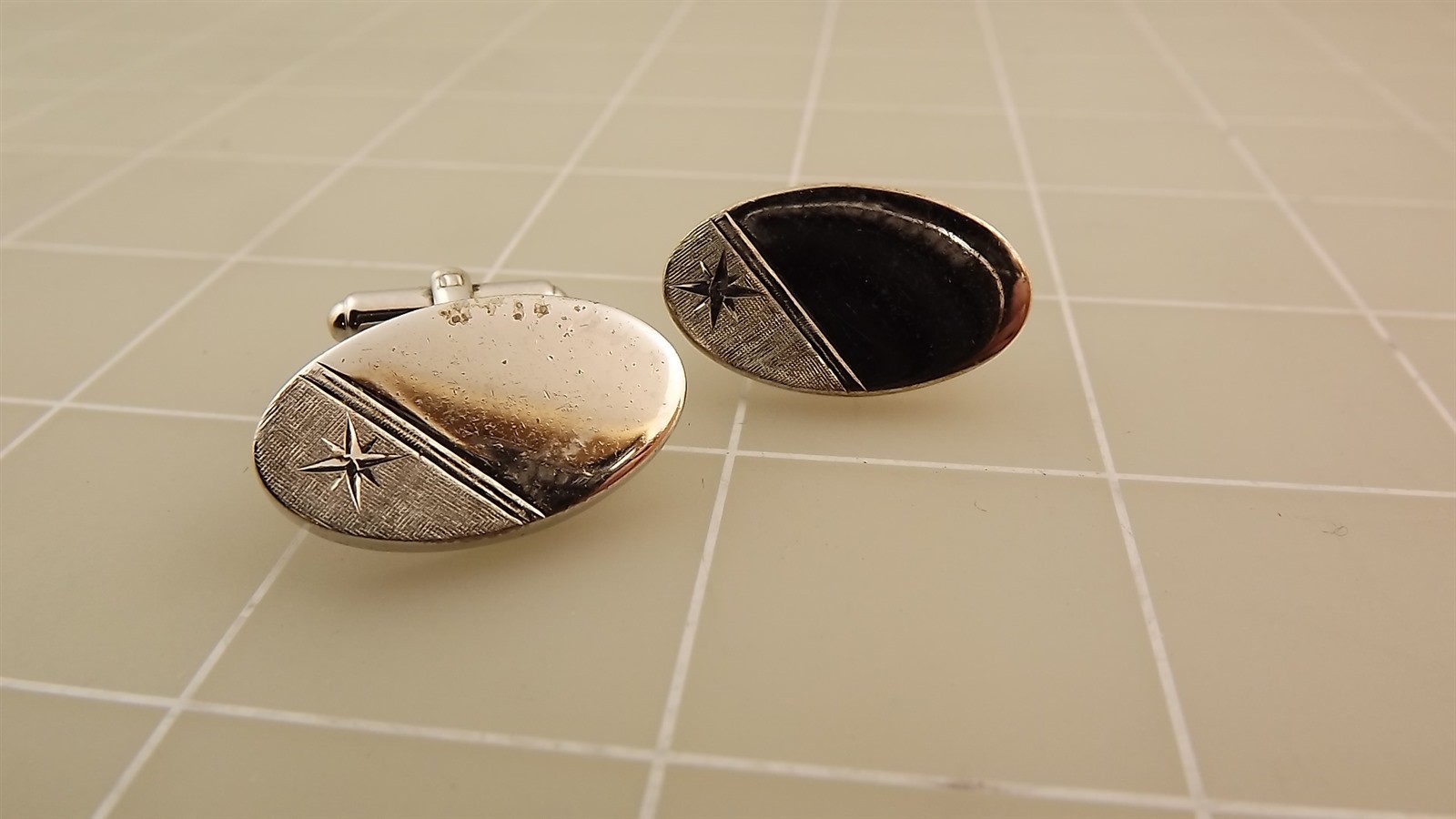 57 1677.jpg Vintage Sterling Silver Smooth Oval Oblong Cufflinks – Engravable Men’s Cuff Links, JML Mark, 20.1 Grams