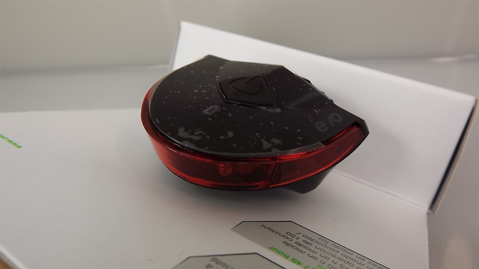 57 1757.jpg EVO E-Tec TL-3204 Bicycle Taillight 3-LED Flashing Rear Light – 10 Lumen Bike Safety Light