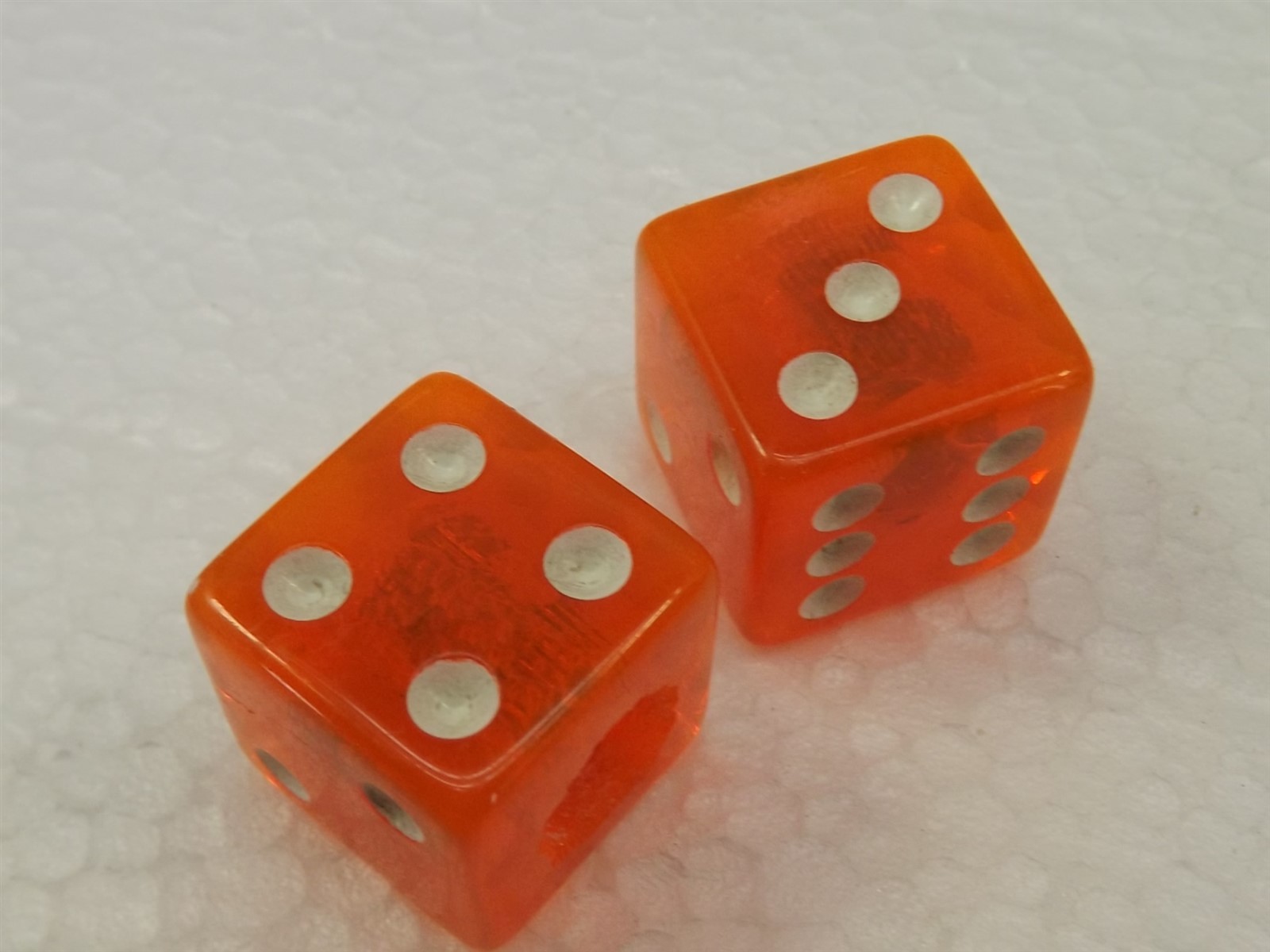 57 1887.jpg Large 19mm Orange and Clear Dice Valve Caps 2-Piece Set – Casino Edge Old School BMX Schrader Caps