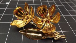 Vintage Gold Plated Sterling Silver Large Flower Brooch with Red Stones – Statement Floral Pin 4″, 31.2 Grams
