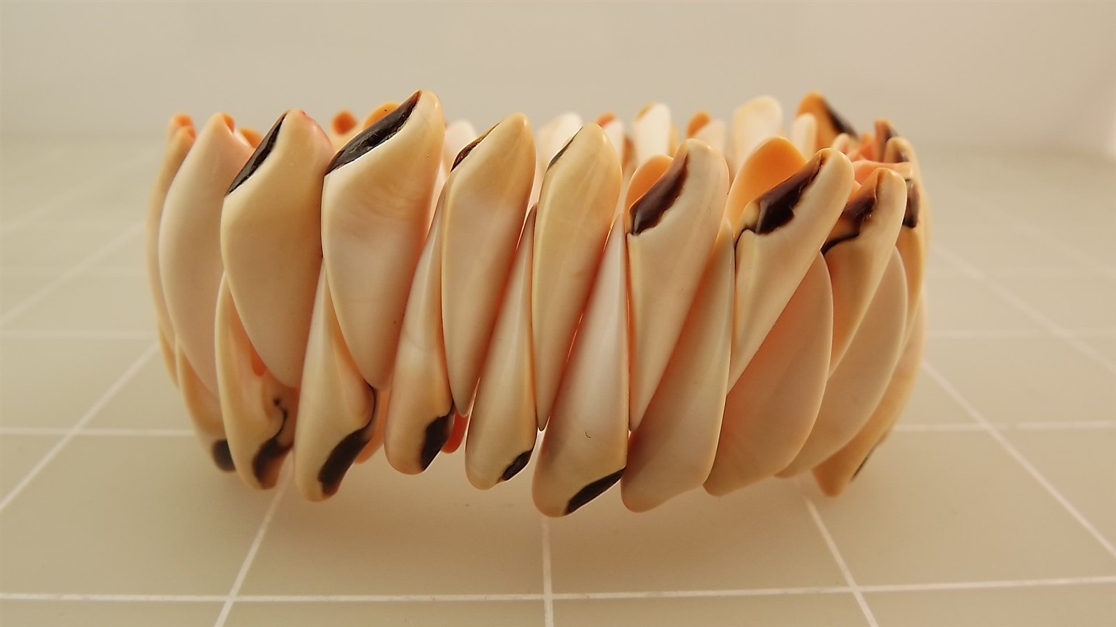57 2645.jpg Pretty Pink Beaded Shell Stretch Bracelet – Handcrafted Stretchy Shell Bead Bracelet, 3″