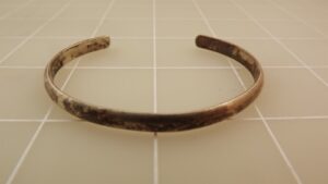 Sterling Silver Flat Pipe Style Bangle Cuff Bracelet – Stamped Sterling, 2.5″ Diameter, 10.8 Grams