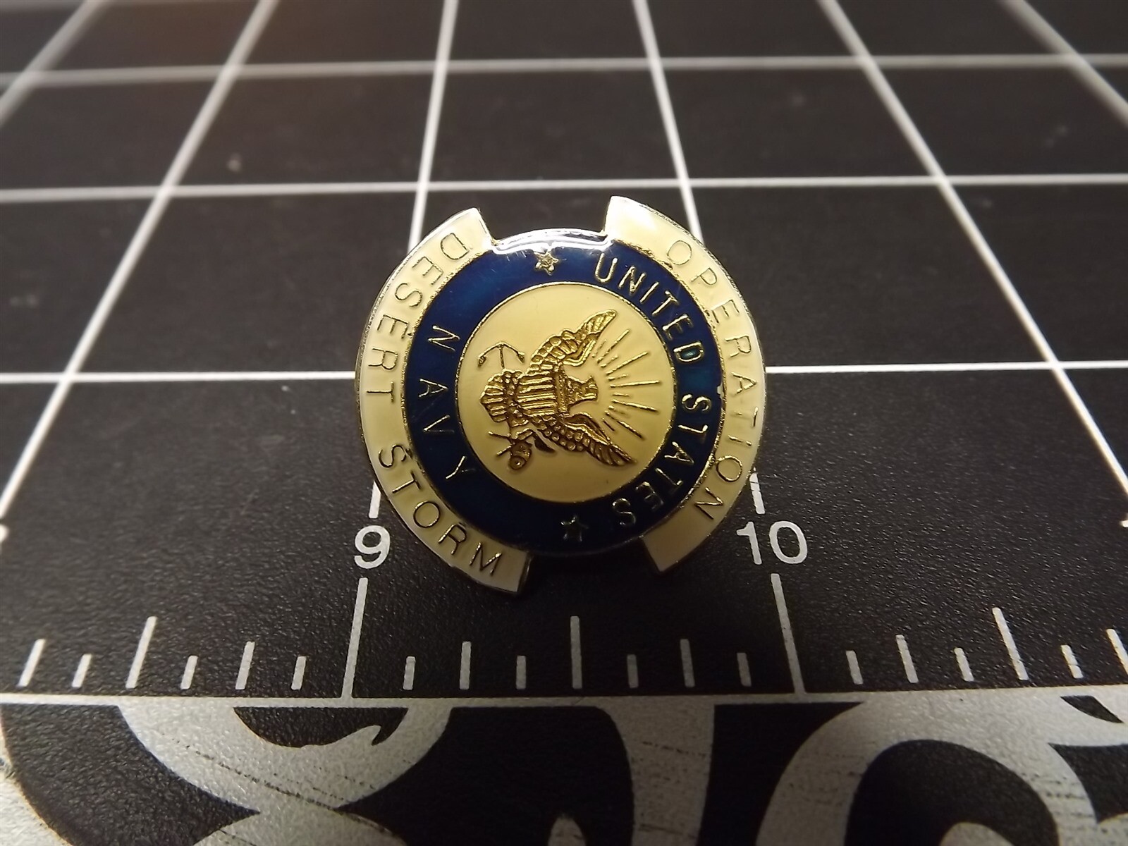 57 2836.jpg Operation Desert Storm U.S. Navy Enamel Lapel Pin – 1″ Gulf War Navy Veteran Hat Pin