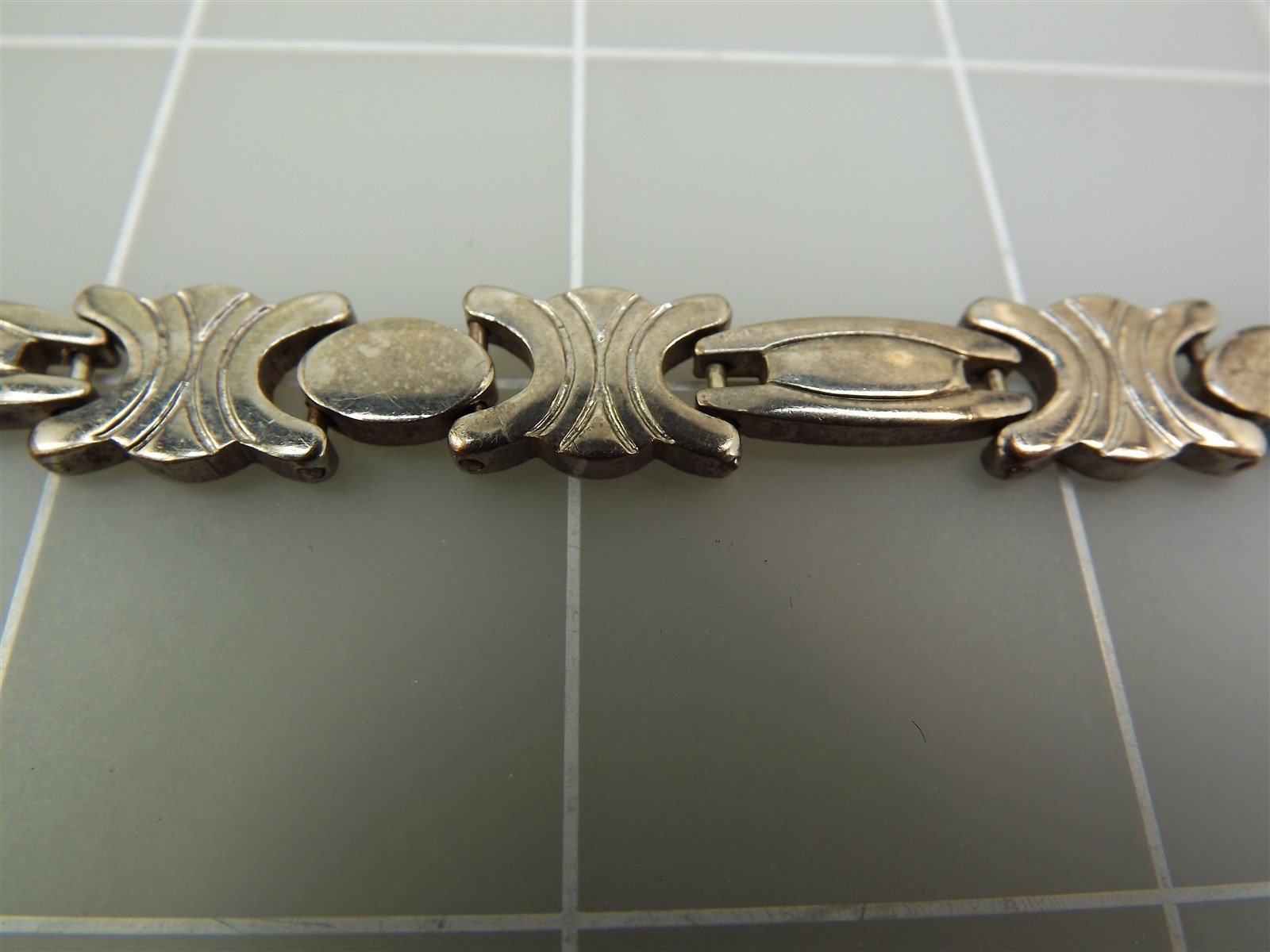 57 3295.jpg Silver Tone Large Fancy Link Bracelet – 7 1/2″ Long Chunky Chain Link Fashion Bracelet