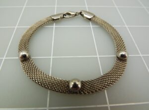 Silver Tone Open Weave Bracelet with Ball Accents – 7 1/2″ Long Fashion Costume Bracelet