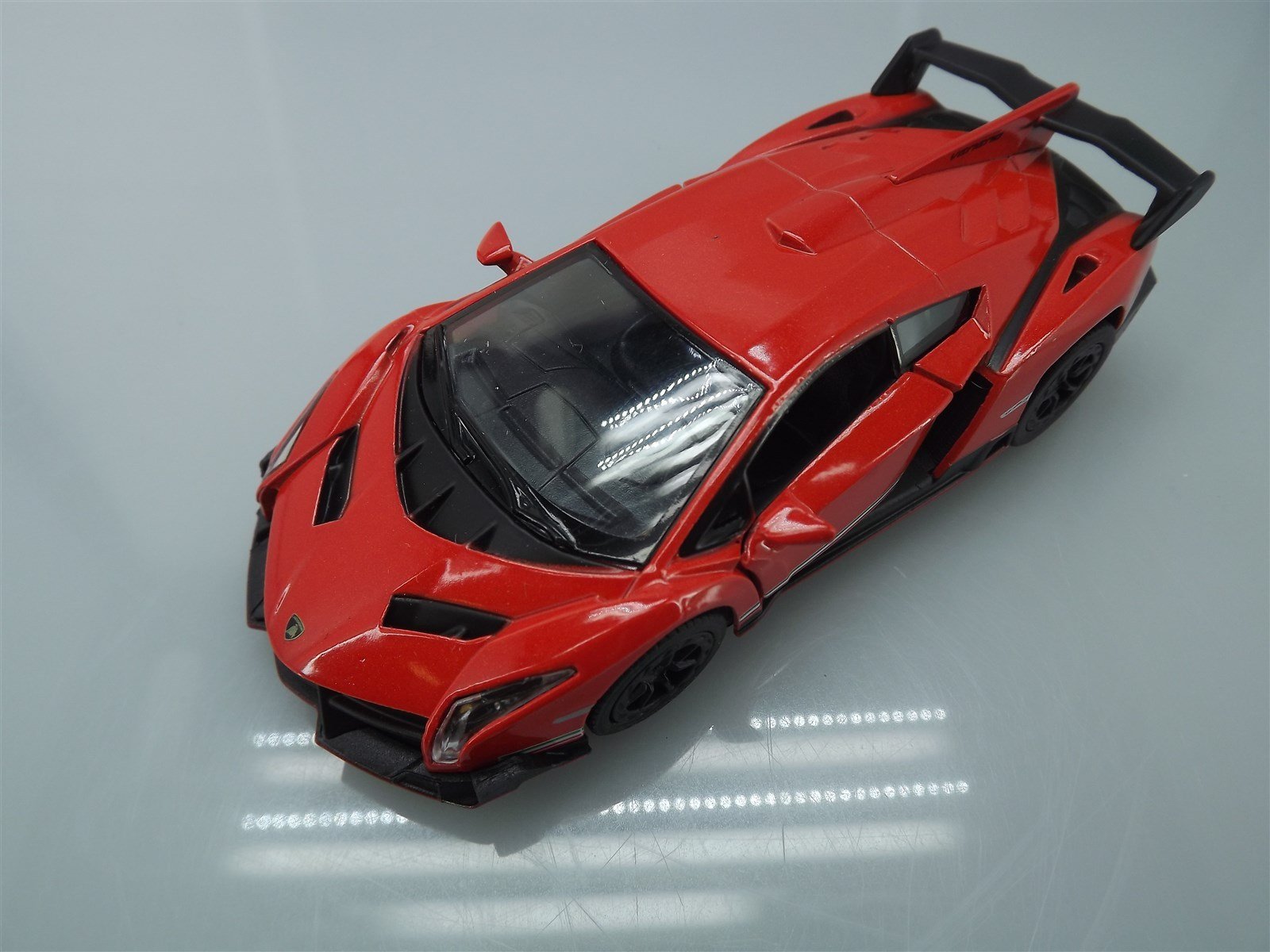 57 3423.jpg Orange Lamborghini Veneno 1:36 Scale Die Cast Model Car – Licensed Collectible Supercar Display, New