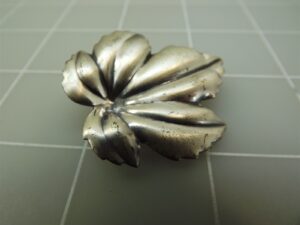 Vintage Jewel Art Sterling Silver Autumn Leaf Brooch Pin – Smooth Leaf Pin, 1 5/8″, 5.1 Grams
