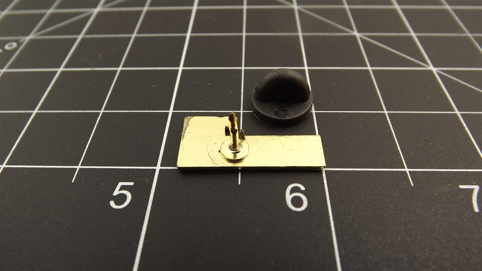 57 775.jpg Vietnam Veteran 1971 Lapel Pin – US Military Vietnam War Service Year Hat Pin, Veteran Tie Tack Collectible
