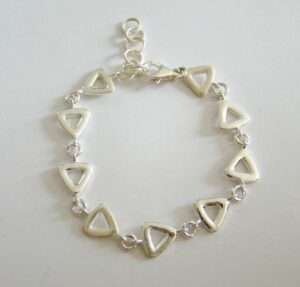 Sterling Silver 925 Triangle Link Bracelet – 8 1/4″ Long, 3/8″ Wide, 13.6 Grams, Estate Piece