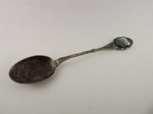 s l1600 10798.jpg