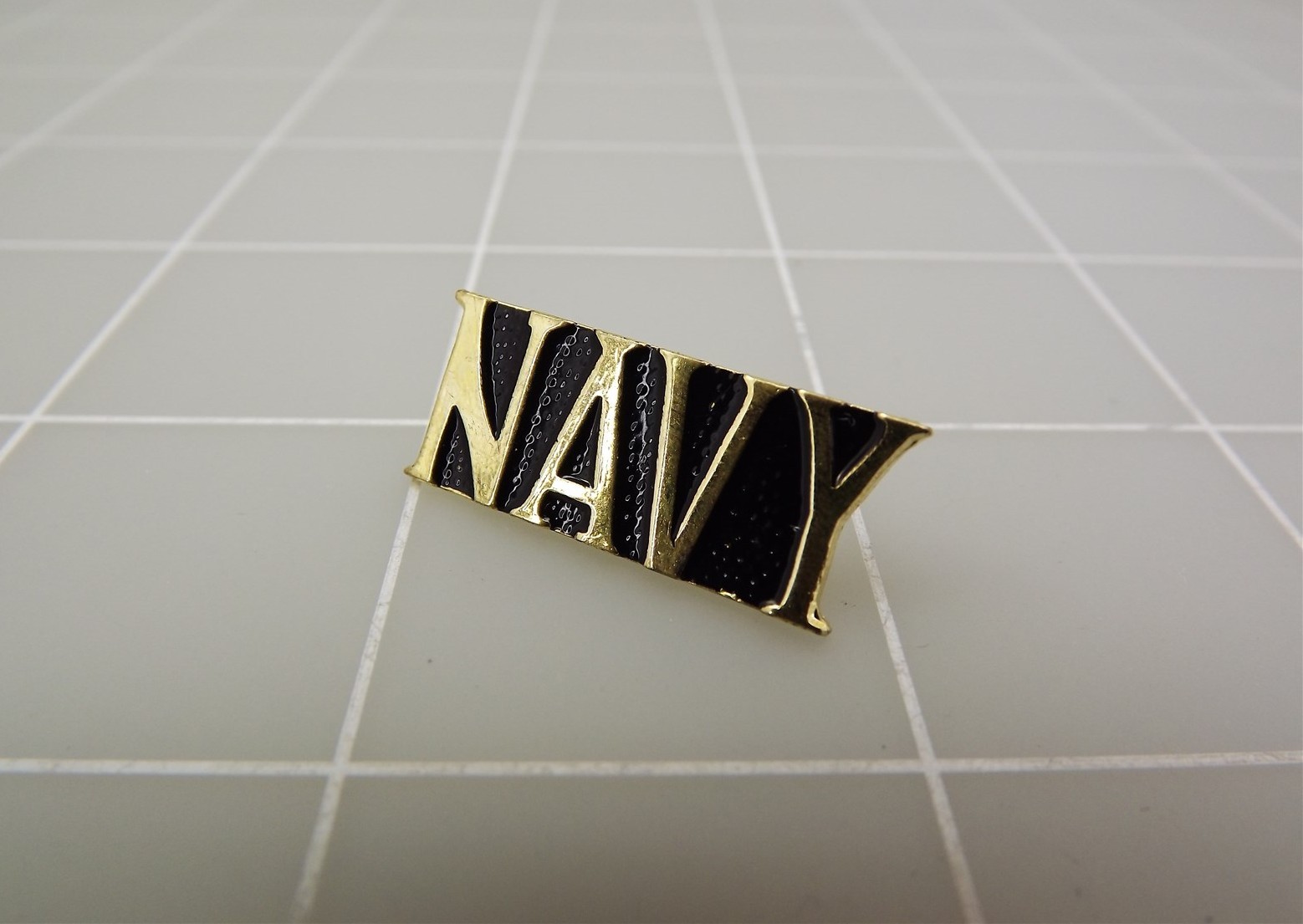 s l1600 11313.jpg U.S. Navy Lapel Pin – Silver-Tone & Black Enamel