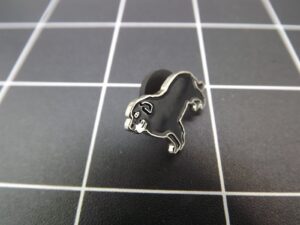 Newfoundland Dog Lapel Pin – Enamel