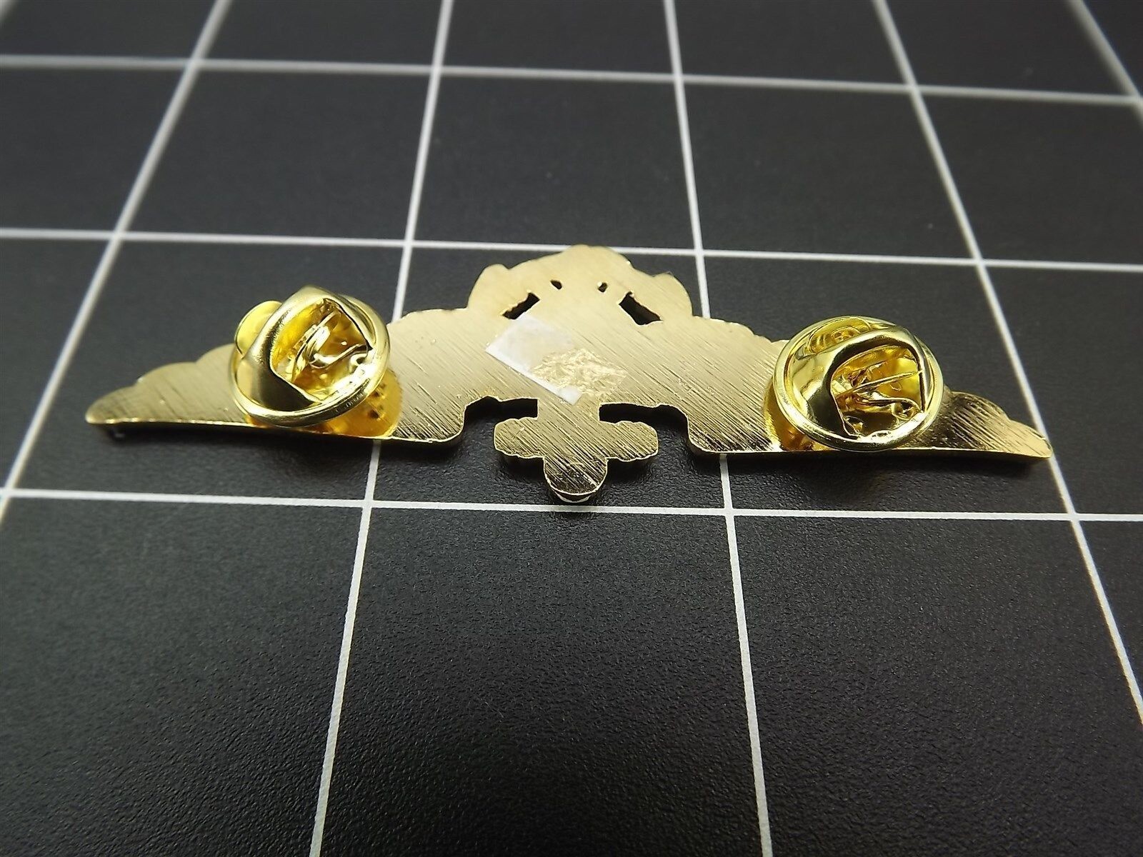 s l1600 1210.jpg USN/USMC Naval Aviator Wings Lapel Pin – 2-3/4" wide Gold-tone – photo 3