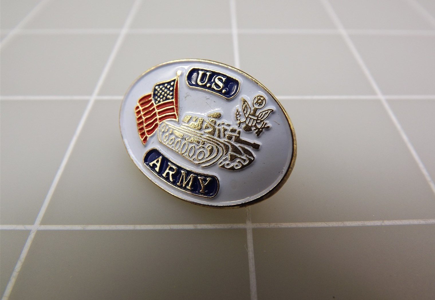 s l1600 12105.jpg United States Army Enamel Lapel Pin