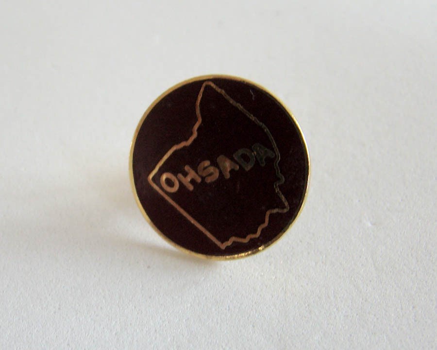 s l1600 12229.jpg "Ohsada" Souvenir Lapel Pin