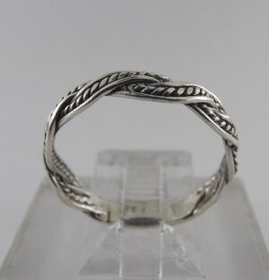 s l1600 12275.jpg