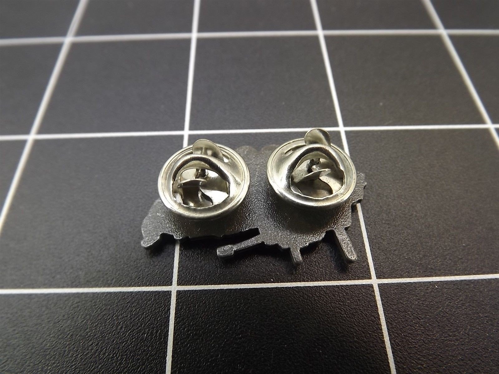 s l1600 1234.jpg USMC LAV-25 Light Armored Vehicle Lapel Pin – Pewter Marine Corps Armored Vehicle Hat Pin – view 3