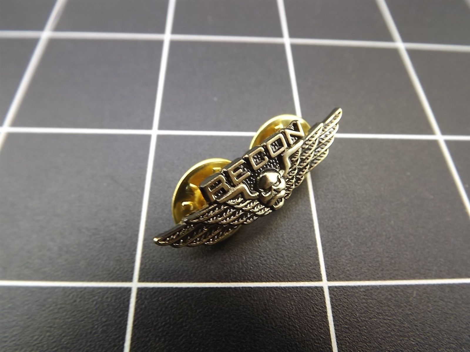 s l1600 1249.jpg USMC "Recon" Mini Wings Lapel Pin – Gold-Tone Marine Corps Reconnaissance Wings Hat Pin