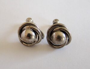 s l1600 12795.jpg