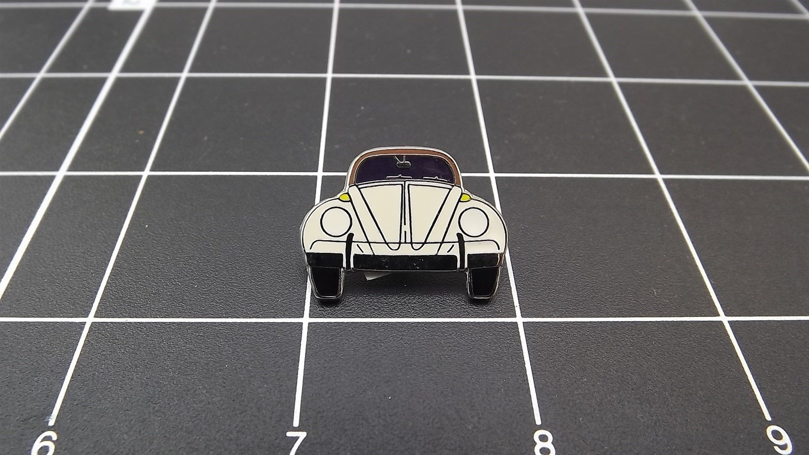 s l1600 1398.jpg Volkswagen Beetle Front View Lapel Pin – White enamel