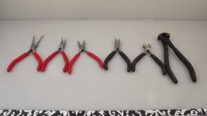 Set of 6 Mini Jewelry Pliers & Cutters – Box Joint Hand Tools for Jewelers, Silversmiths, Goldsmiths, Beading & Jewelry Repair