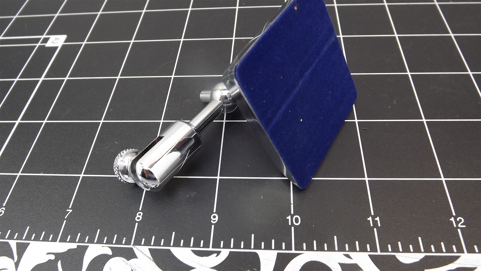 s l1600 16088.jpg Third Hand Stand Jeweler Loupe Holder Heavy base Jewelers and Watchmakers – Jeweler's Bench Tool for Goldsmiths, Silversmiths & Hobby Crafters, New – view 2