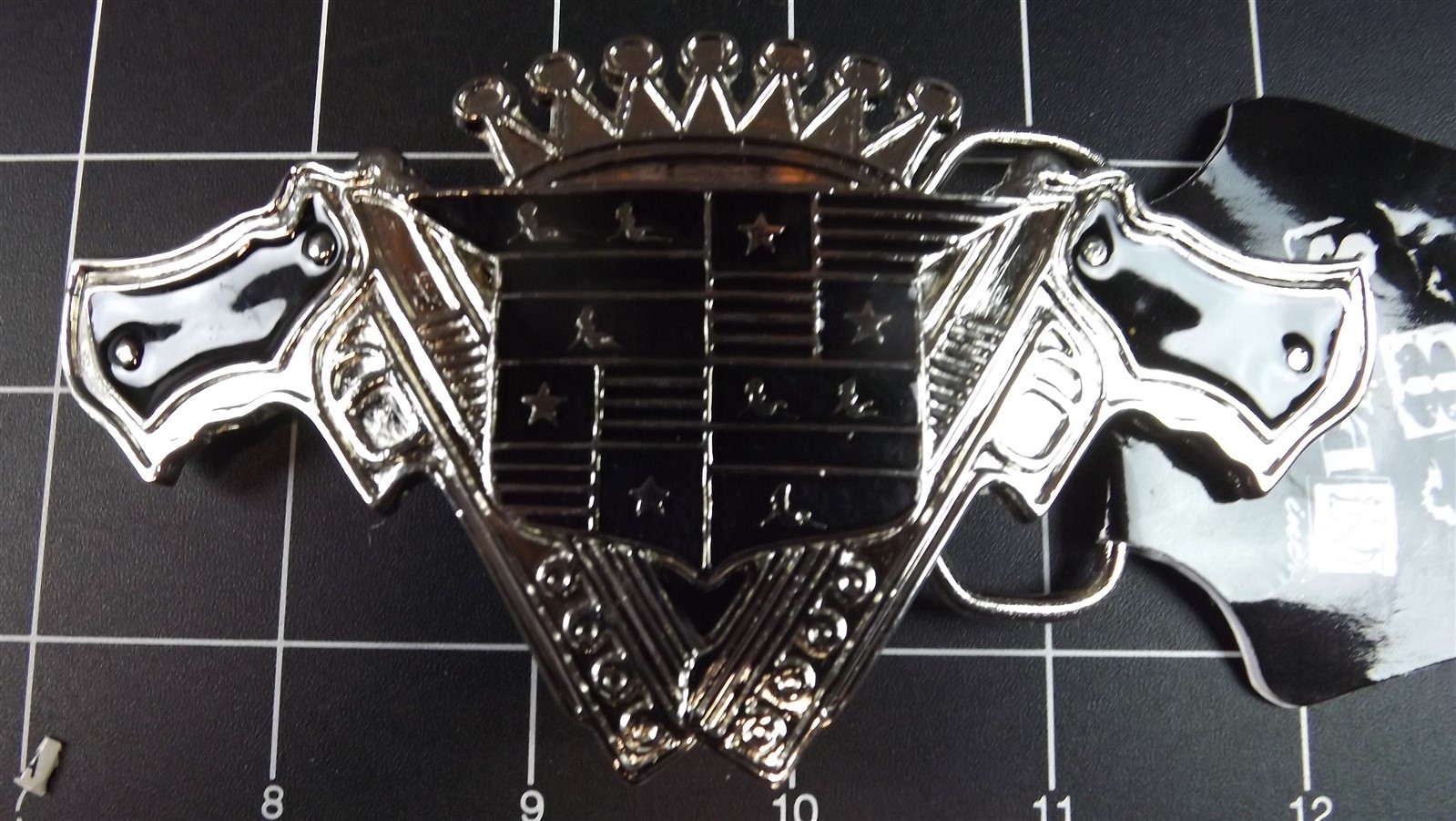 s l1600 16200.jpg Collectible Bright Finish Stainless Steel Belt Buckle Hand Guns – Collectible Belt Buckle, New – view 2