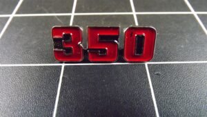 "350" Engine Size Muscle Car Lapel Pin – Red enamel