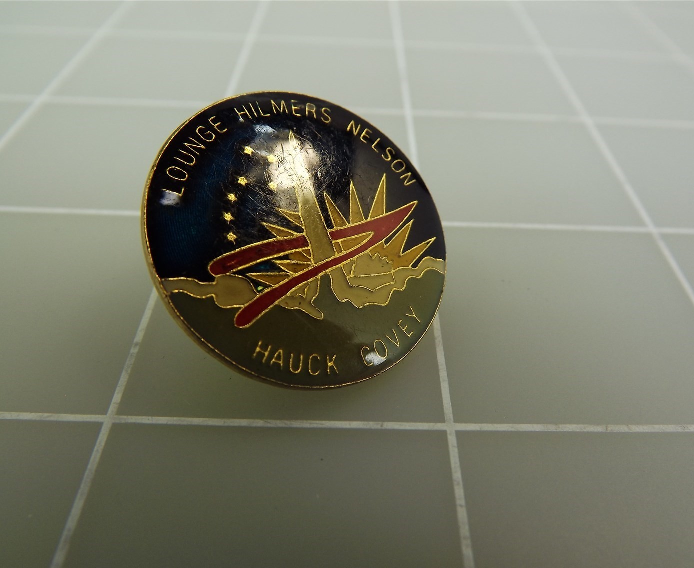 s l1600 16747.jpg Gold Tone Enamel Lounge Hilmers Nelson Hauck Covey Lapel & Hat Pin – Vintage Collectible Enamel Pin, Collector Gift