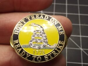"Don't Tread On Me – Ready To Strike 1775" Lapel Pin – 1" Yellow enamel