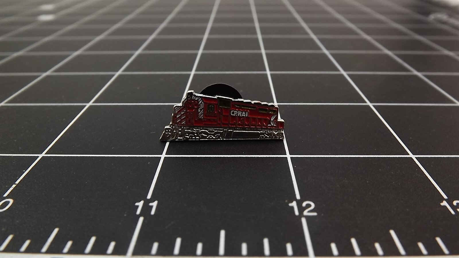 s l1600 1956.jpg Diesel Locomotive Lapel Pin – Red enamel