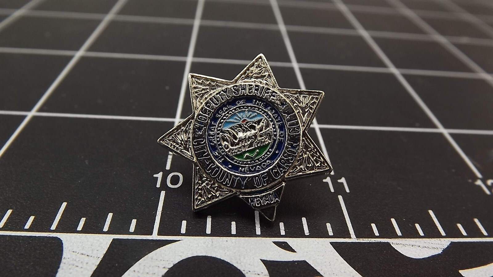 s l1600 2149.jpg Carson City Deputy Sheriff Star Lapel Pin – Silver-tone