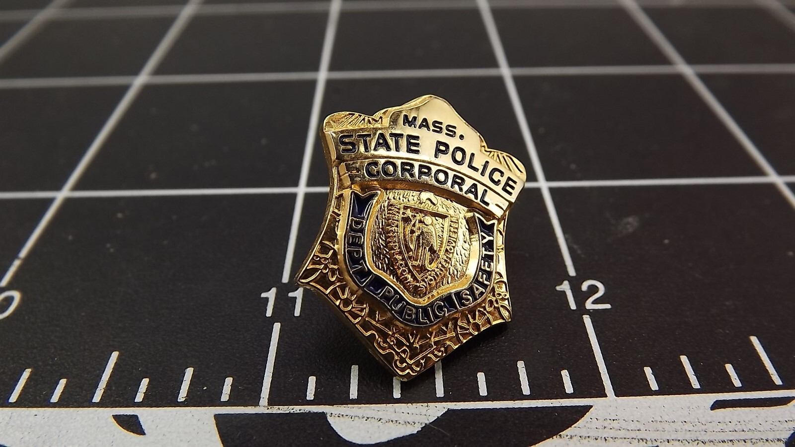 s l1600 2182.jpg Massachusetts State Police Corporal Badge Lapel Pin – Gold-tone