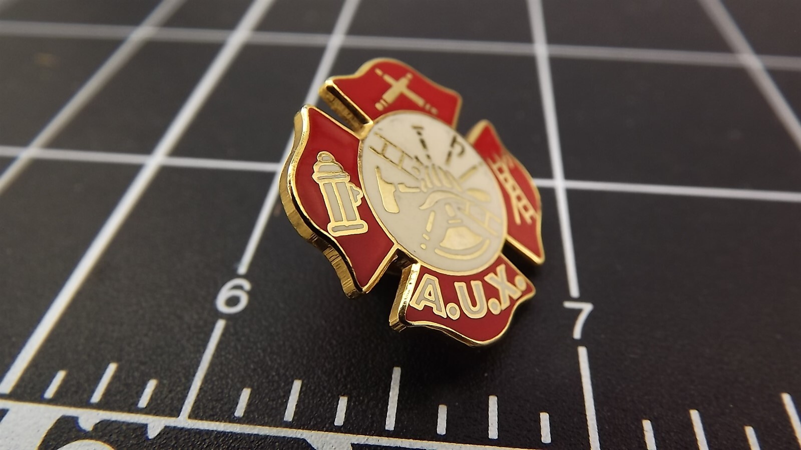 s l1600 2294.jpg Fire Department Auxiliary (A.U.X.) Maltese Cross Lapel Pin – Gold-tone with red – photo 2