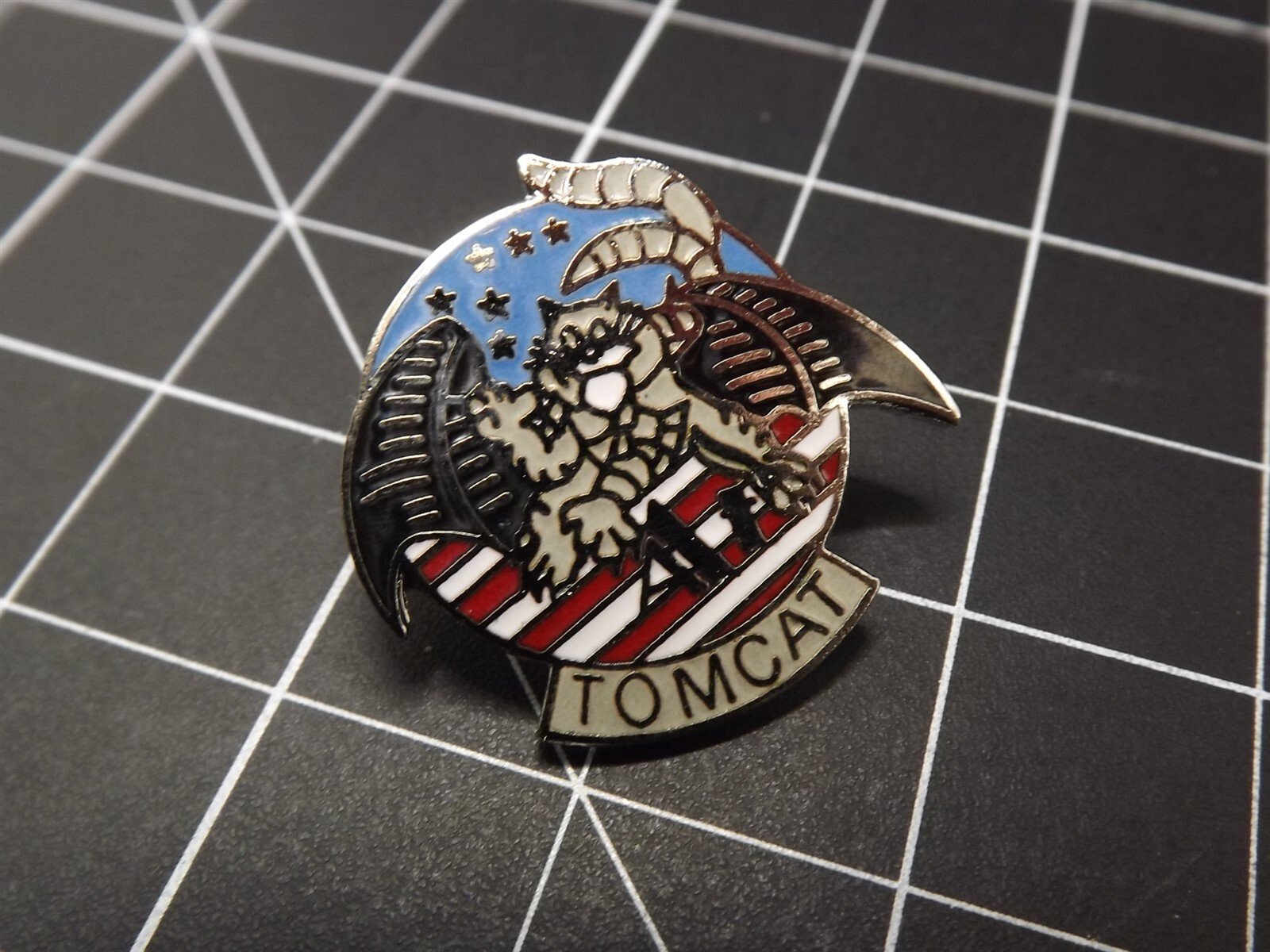 s l1600 2740.jpg U.S. Navy "Tomcat" Lapel Pin – Enamel