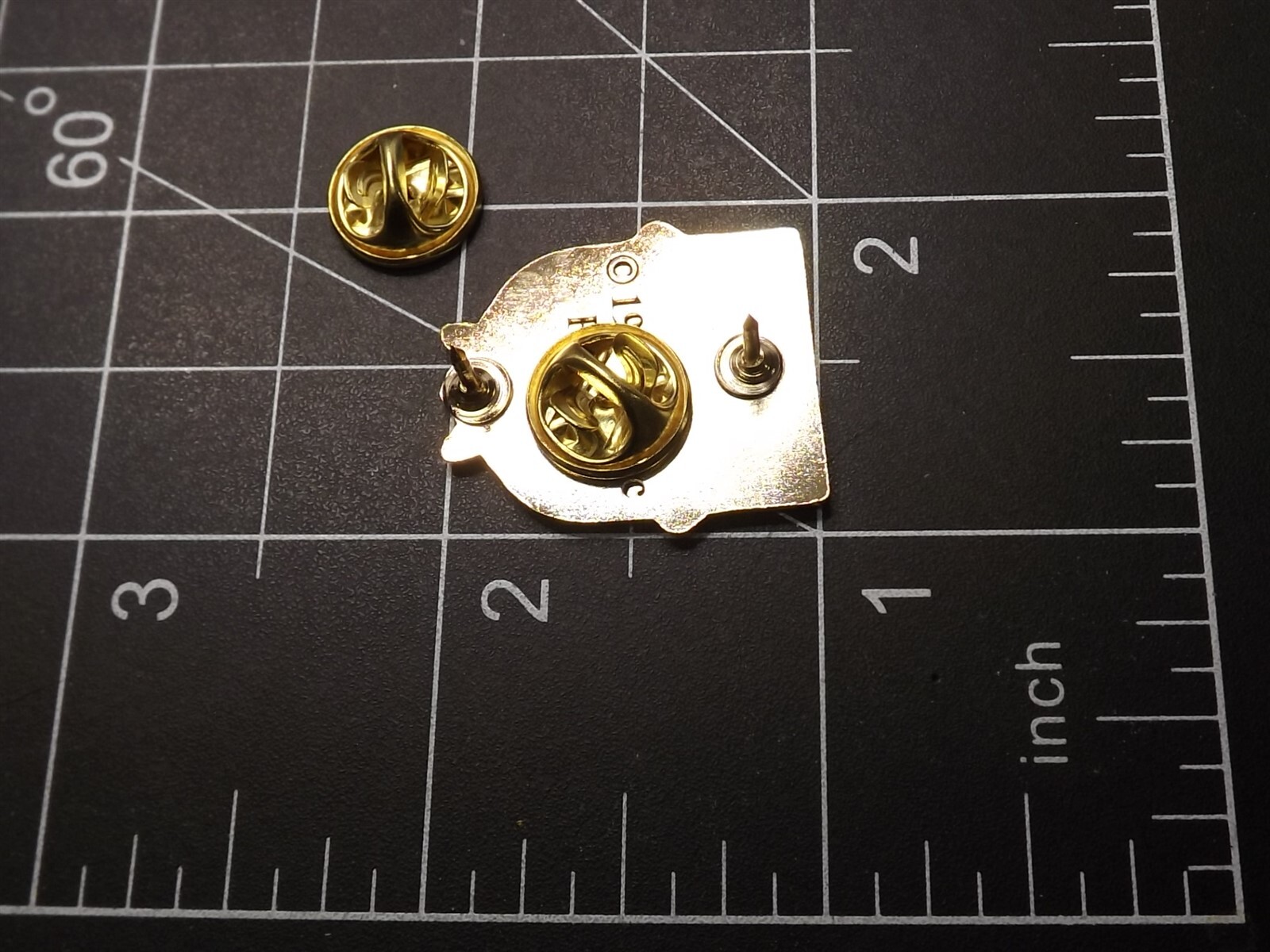 s l1600 277.jpg Skull & Shield Lapel Pin – 1" – photo 2