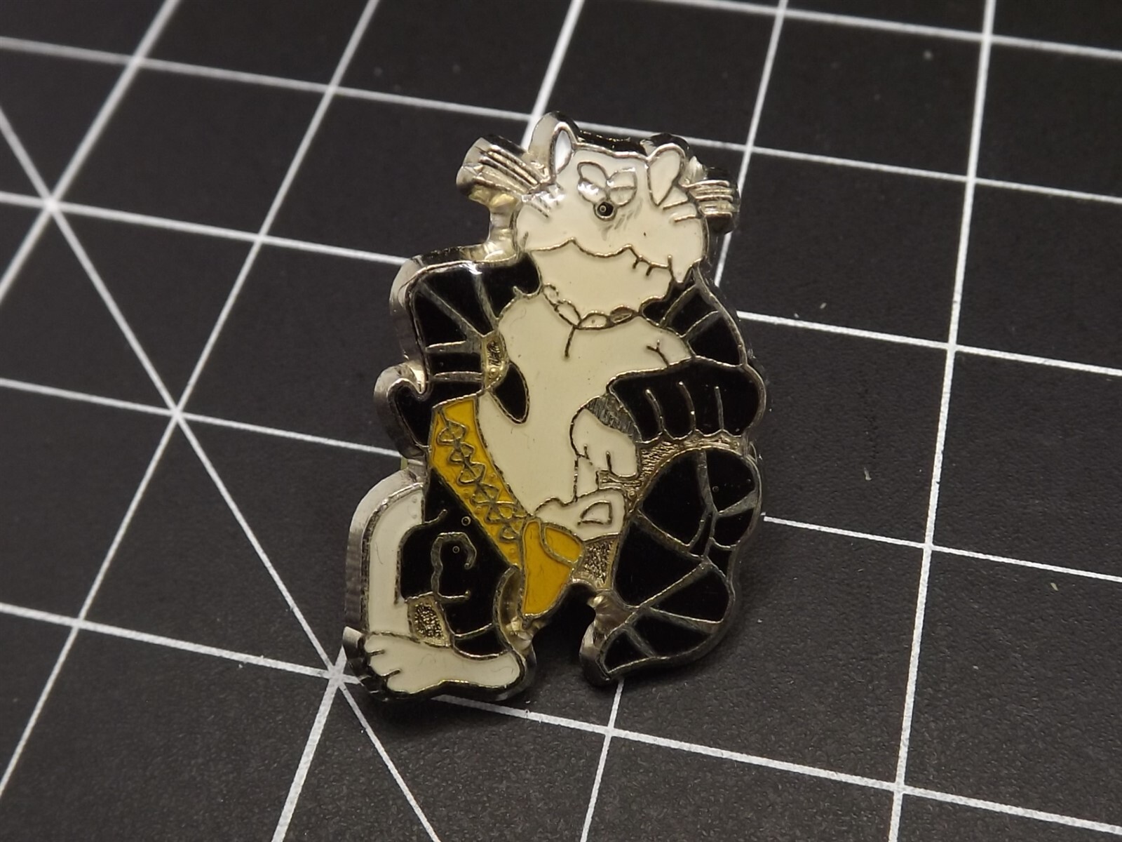 s l1600 3055.jpg Armed Cat Lapel Pin – Enamel