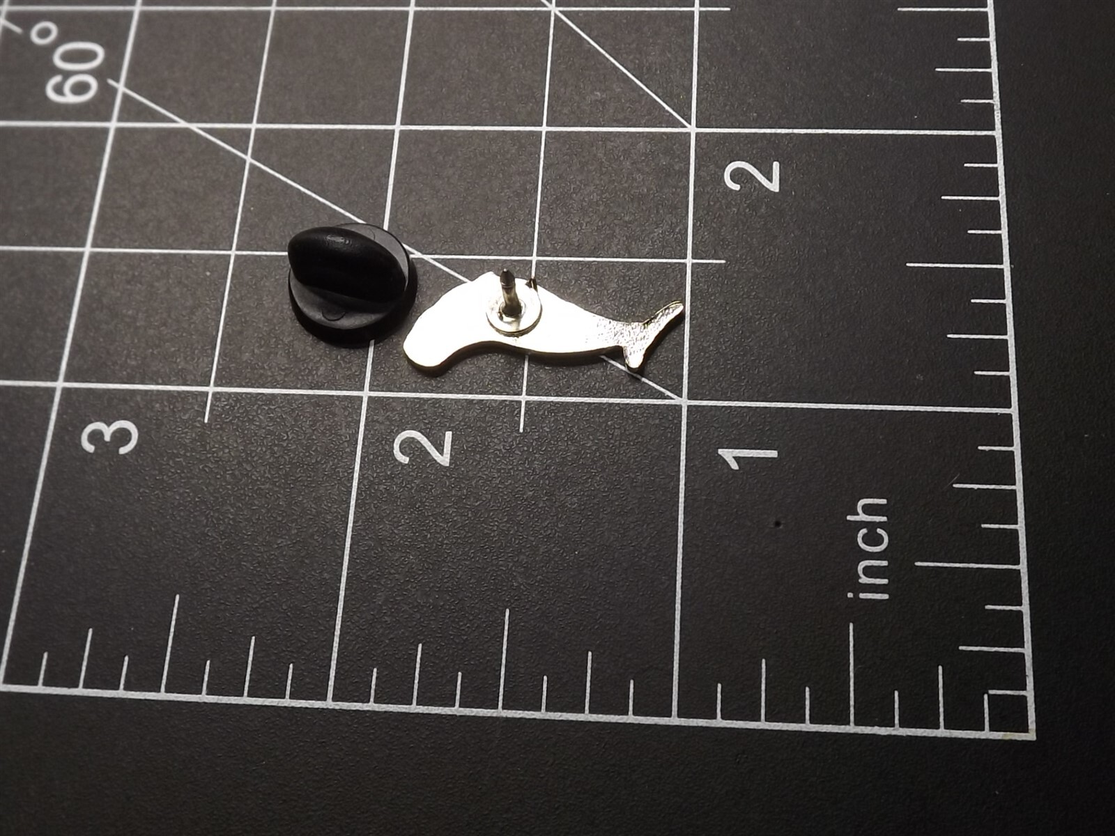 s l1600 3304.jpg Beluga Whale Lapel Pin – Enamel – photo 4