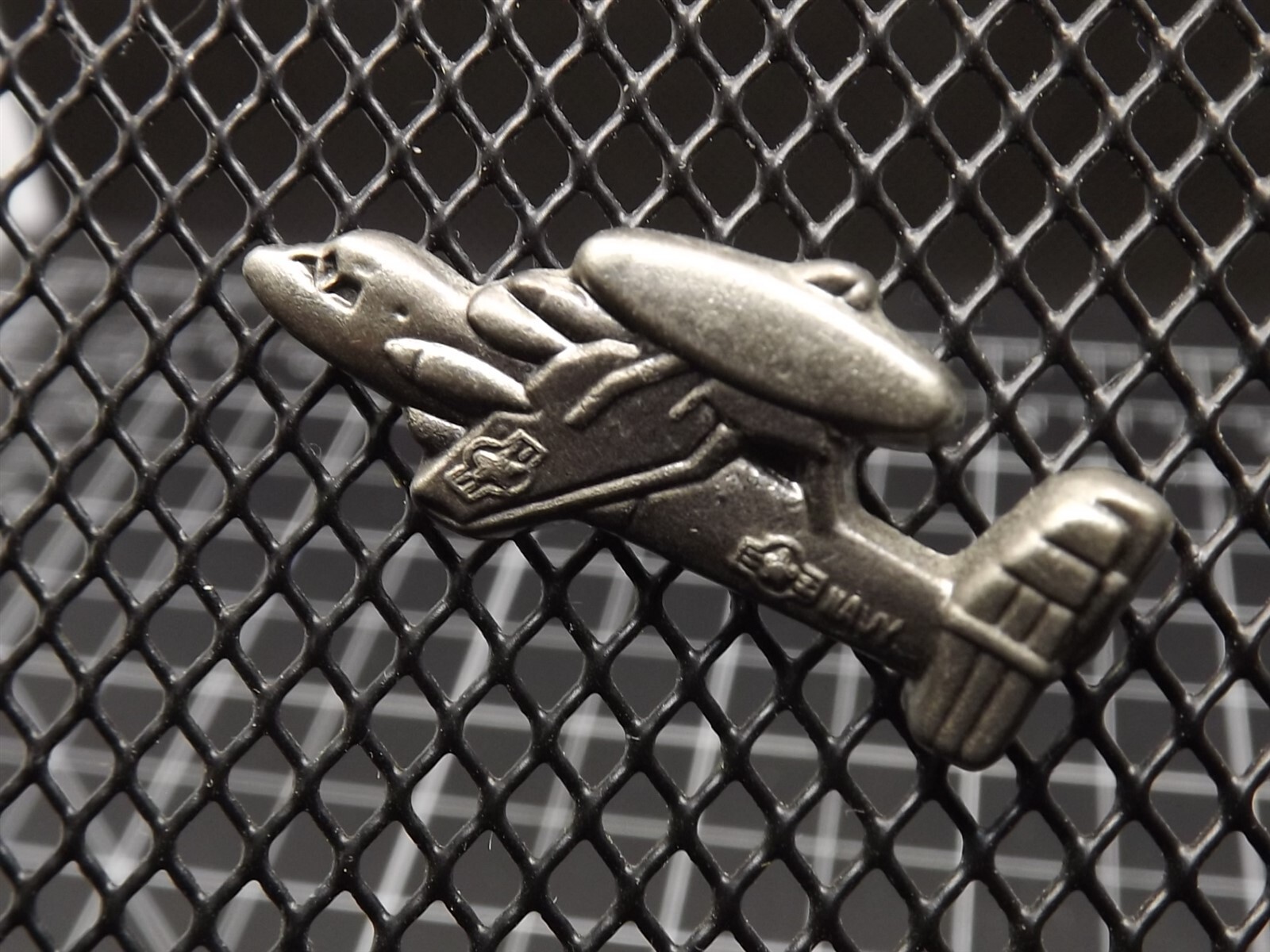 s l1600 3349.jpg E-2C Hawkeye Airplane Lapel Pin – Pewter – photo 2