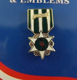 Vietnam Campaign Medal (RVN) Lapel Pin – 1-3/16" Green & White Enamel