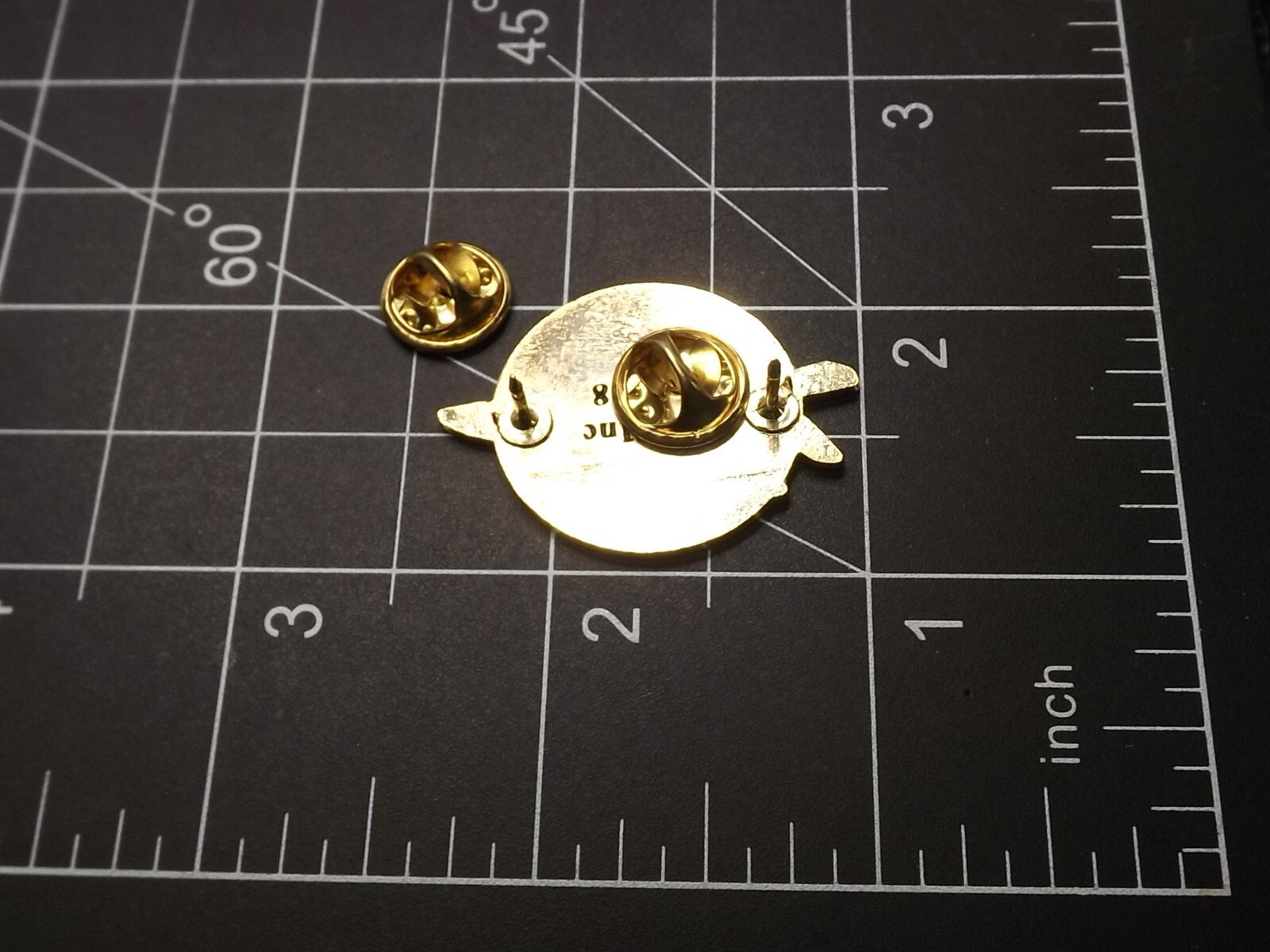 s l1600 3928.jpg U.S. Navy F-14 "The Cats Night Out" Lapel Pin – Enamel – photo 3