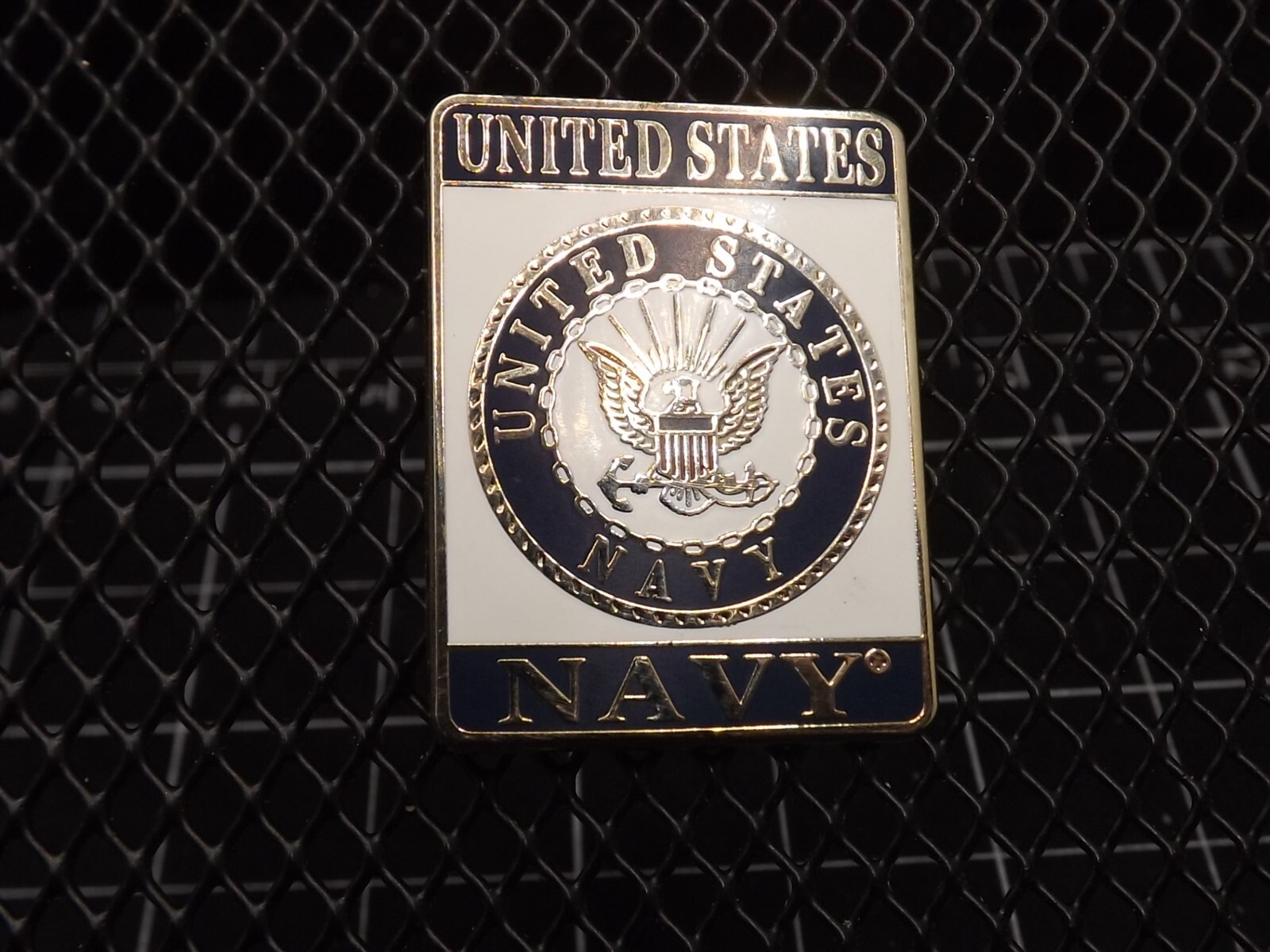 s l1600 3929.jpg United States Navy Logo Lapel Pin – Enamel