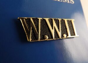 "W.W.II" Script Lapel Pin – 1" Gold Tone