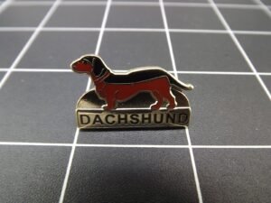 Dachshund Lapel Pin – Enamel