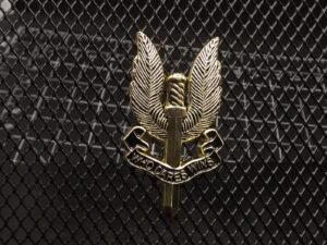 British SAS "Who Dares Wins" Lapel Pin – Enamel