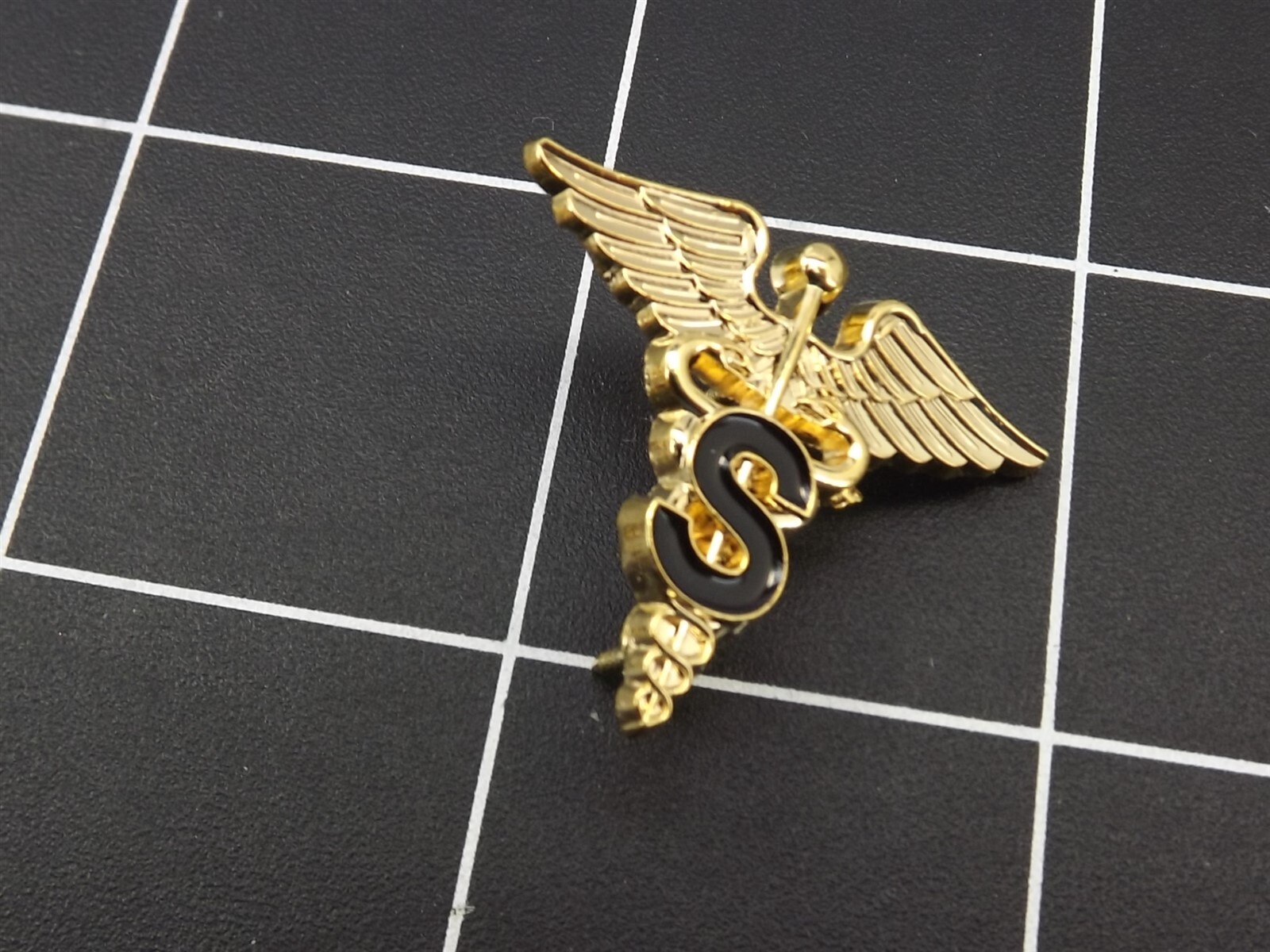 s l1600 4744.jpg Medical Specialist "S" Caduceus Lapel Pin – 1" Gold Tone – photo 2