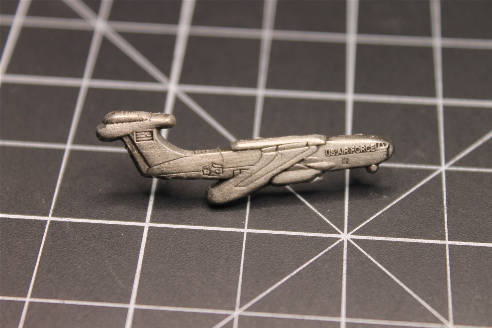 s l1600 4909.jpg C-141 Starlifter Lapel Pin – Pewter